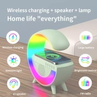 Смарт LED лампа-зарядно с високоговорител