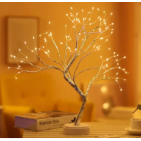 LED лампа дърво